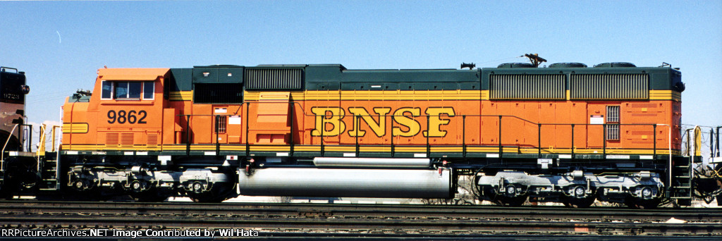 BNSF SD70MAC 9862